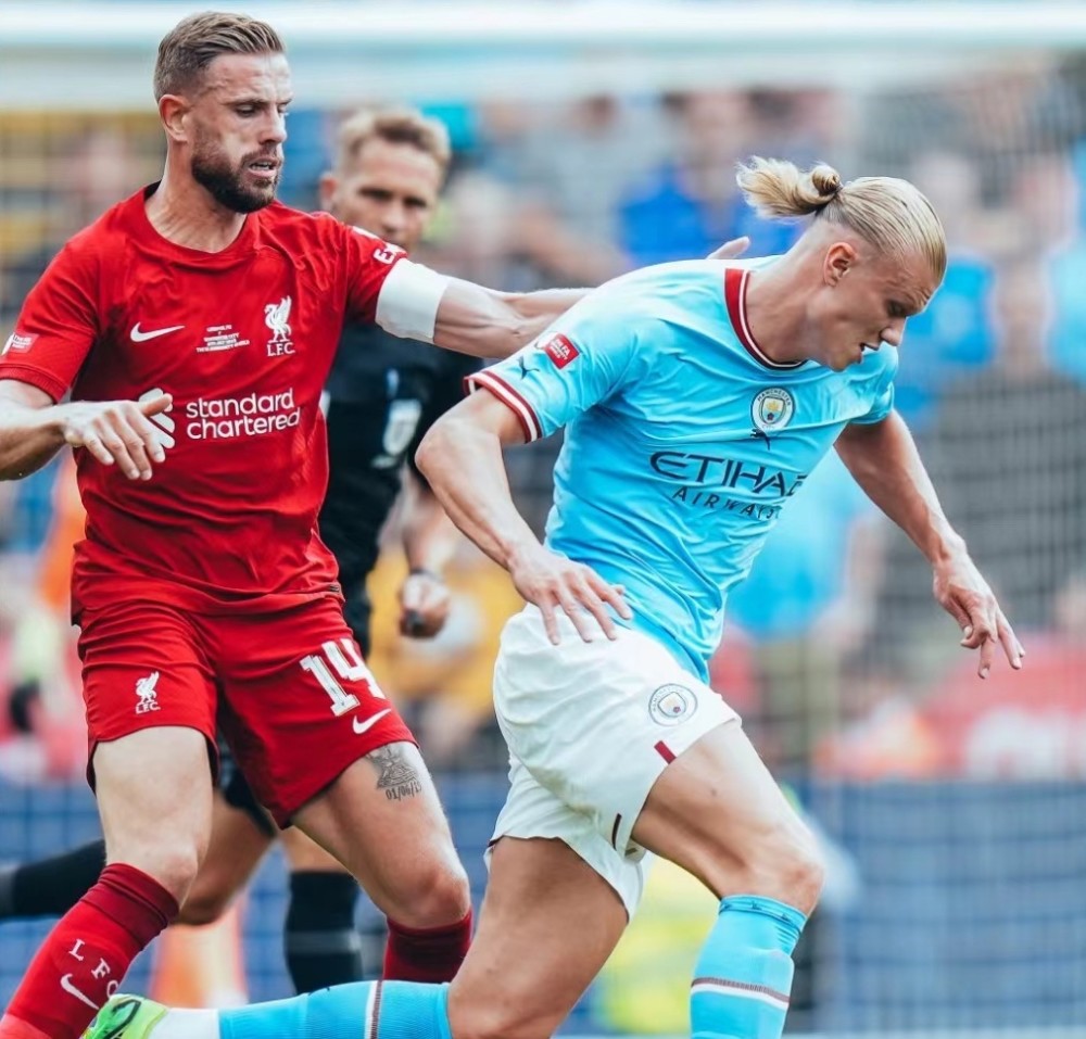 皇冠-包含哈兰德焦点对战,萨拉赫与30激战切尔西分钟,战术调整胜负难料!赛场气氛高涨的词条-皇冠