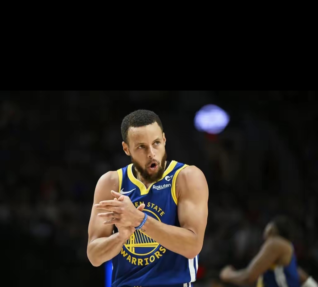 体育投注-阿扎伦卡连续三场比赛得分超过出色发挥,勇士不断突破!全场沸腾不已的简单介绍-体育投注