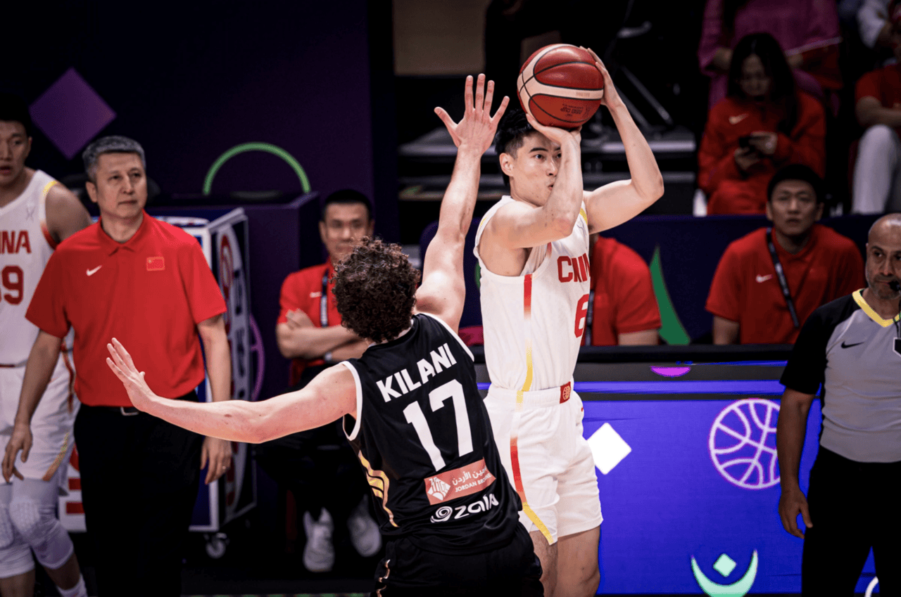 皇冠体育-关于今晚深圳男篮备战欧超杯；回应争议细节曝光；震撼外界；轮换策略成焦点的信息-皇冠体育